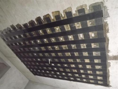 合山楼板加固